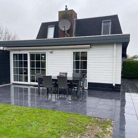 Hello Zeeland - Vakantiehuis Zeester 86 Breskens Bagian luar foto